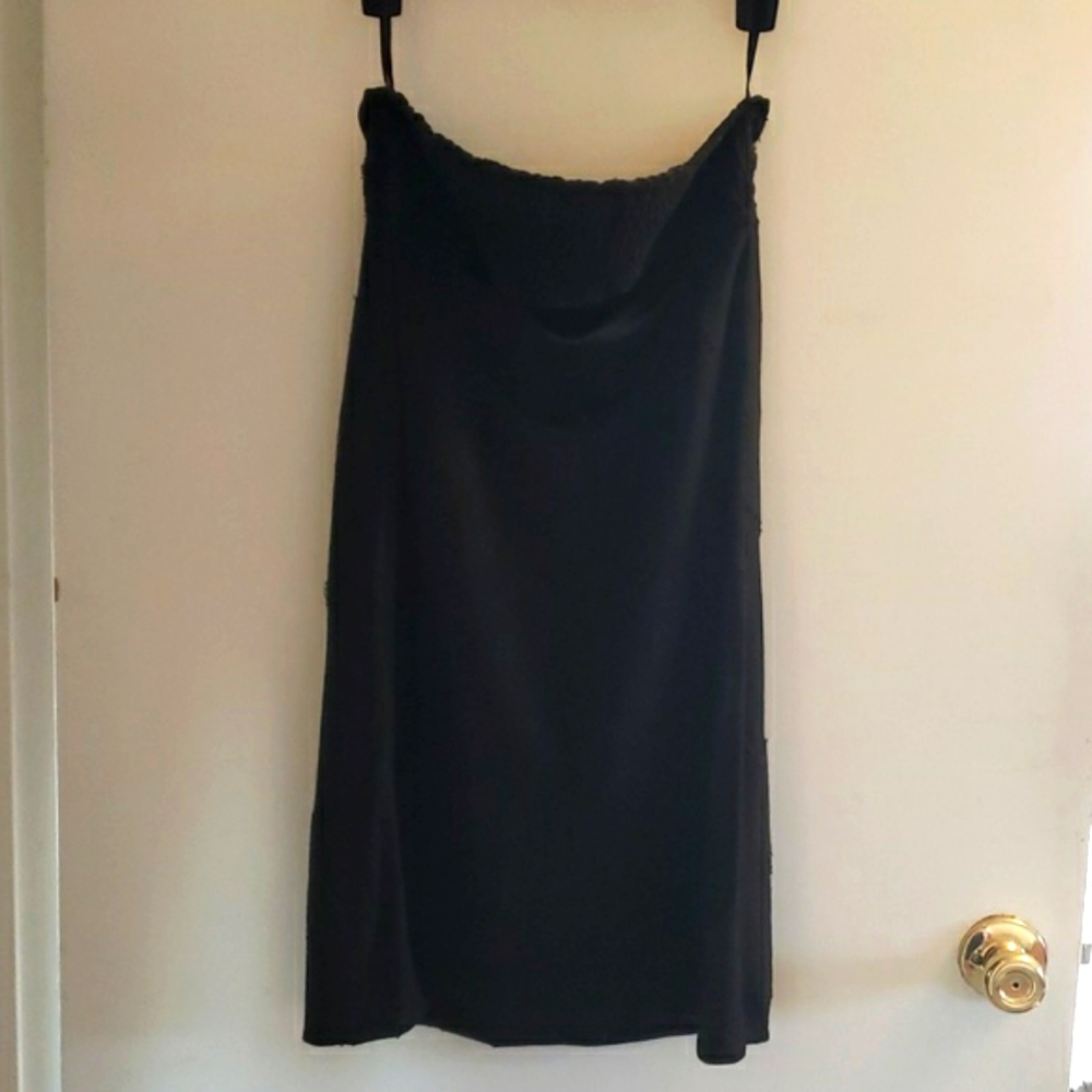 Dress - Picture 2 of 5